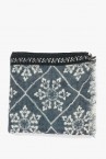 Women\'s wool scarf with grey geometric print