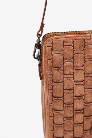 Mobile phone bag in cognac braided leather