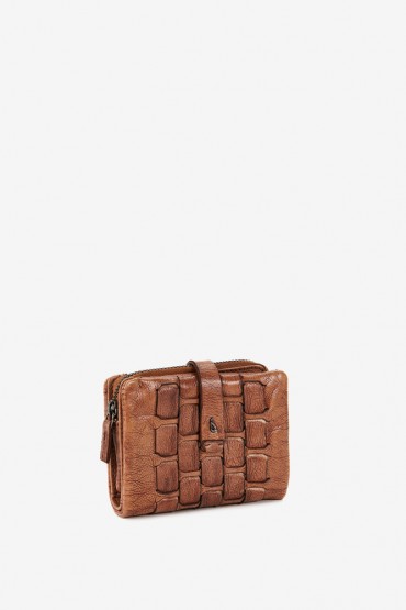 Women's small wallet in cognac braided leather