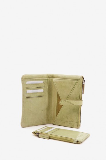 Women's medium wallet in green die-cut leather