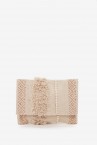 Hand bag with beige macramé details