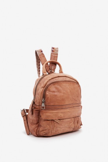 Women's backpack in cognac washed leather