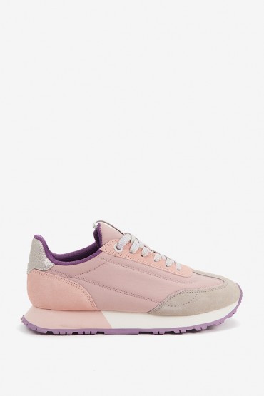 Women's pink sneaker