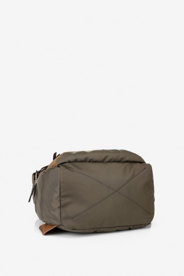 Brown laptop backpack with zipper