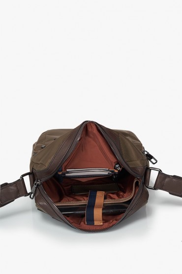 Brown crossbody bag with zipper