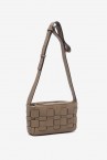 Crossbody bag in taupe braided recycled materials