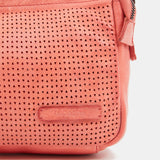 Bandolera de mujer en piel troquelada coral