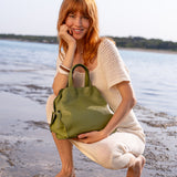 Bolso de mano en piel verde