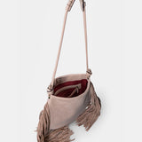 Bolso de hombro en piel con flecos beige