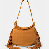 Borsa a spalla in pelle con frange color cuoio.