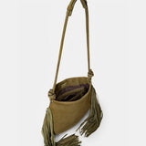 Bolso de hombro en piel con flecos verde