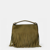 Handtasche aus Leder mit grünen Fransen.