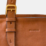 Cognacfarbenes Shopper-Tasche aus Leder.