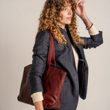 Rote Shopper-Tasche aus Leder.