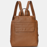 Rucksack aus cognacfarbenem Leder.