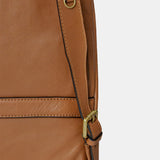Rucksack aus cognacfarbenem Leder.