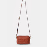 Bandolera pequeña en piel cognac