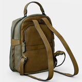 Rucksack aus grünem Veloursleder.