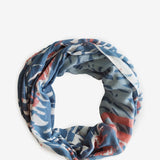 Pañuelo de mujer de viscosa con print hojas en azul