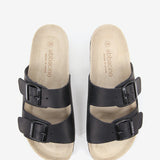 Women's flat leather sandal in black