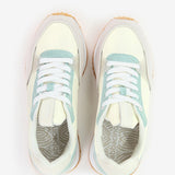 Women's sneaker in green