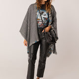 Poncho de mujer reversible en negro