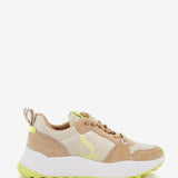 Zapatilla de mujer estilo 'runner' en beige