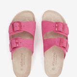 Women's flat sandal in fuchsia suede