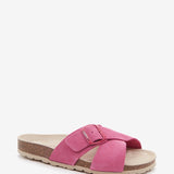 Women's flat buckle sandal in fuchsia