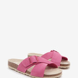 Women's flat buckle sandal in fuchsia