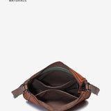 Shoulder bag in cognac recycled materials