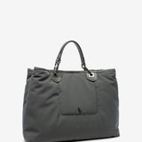 Bolso de mano grande de nylon en gris