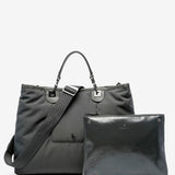 Bolso de mano grande de nylon en gris