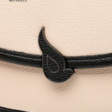 Borsa a tracolla a mezzaluna in materiale riciclato beige