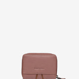 Kleine Geldbörse aus zweifarbiger rosa Leder.