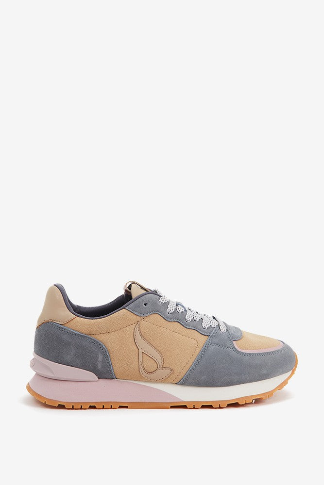 Damen sneaker in camel.