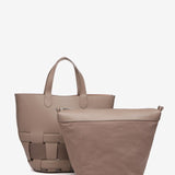 Geflochtener Shopper in Taupe.