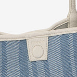 Wendbare Shopper-Tasche in Grau.