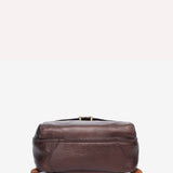 Mochila con herraje en piel bronce
