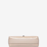 Shoulder bag in beige patent leather