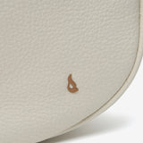 Bolso de hombro en materiales reciclados beige