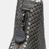 Hobo-Party-Handtasche aus silbernem Metallnetz.