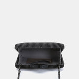 Clutch en terciopelo plateado