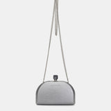 Clutch en terciopelo plateado