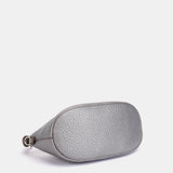 Bolso de mano en plateado