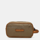 Borsa da toilette da donna realizzata con materiali di cammello riciclati