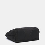 Organizer für Tasche aus recycelten Materialien in Schwarz.