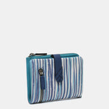 Cartera pequeña en piel con estampado en azul