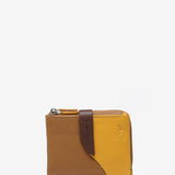 Small leather wallet in camel tones