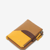 Small leather wallet in camel tones